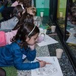 niños dibujando