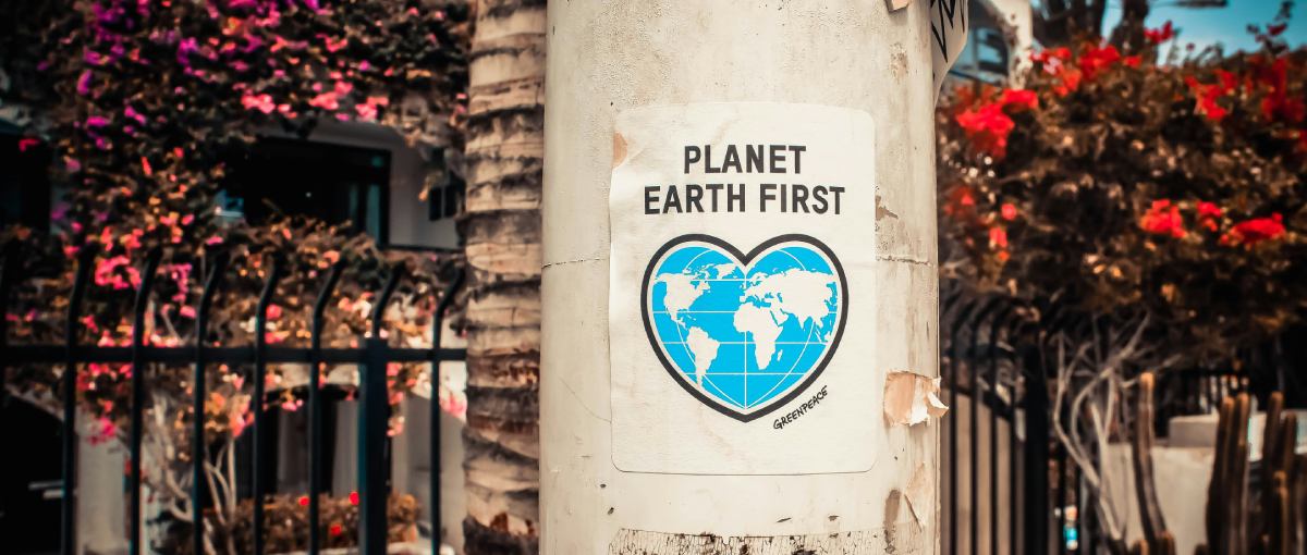 cartel el planeta es lo primero - COP16