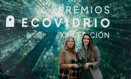 Ona Carbonell recibiendo premio Ecólatras Premios Ecovidrio XXV Edición