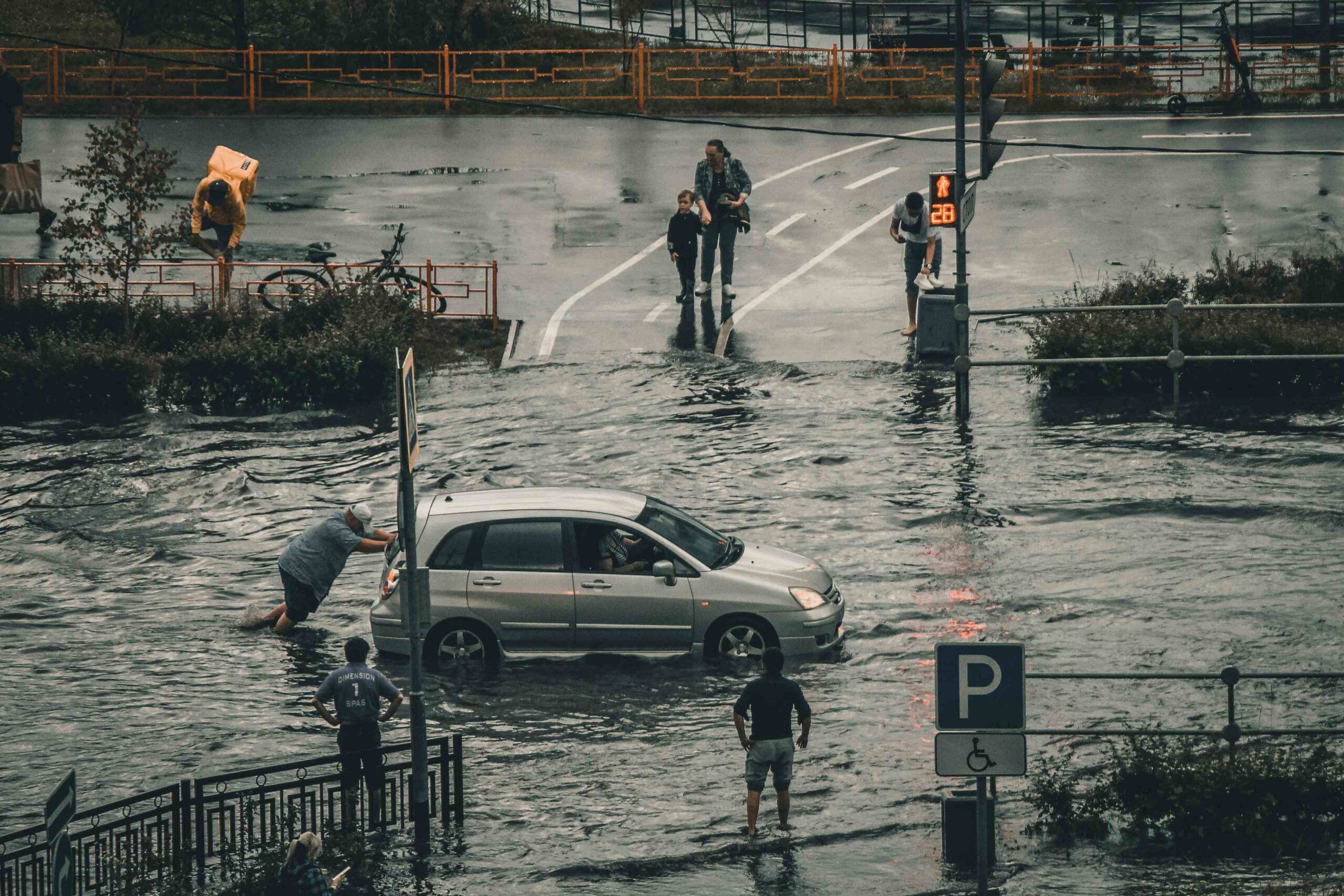 calle inundada lluvias intensas