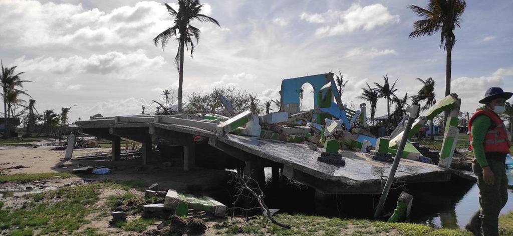 devastación huracanes
